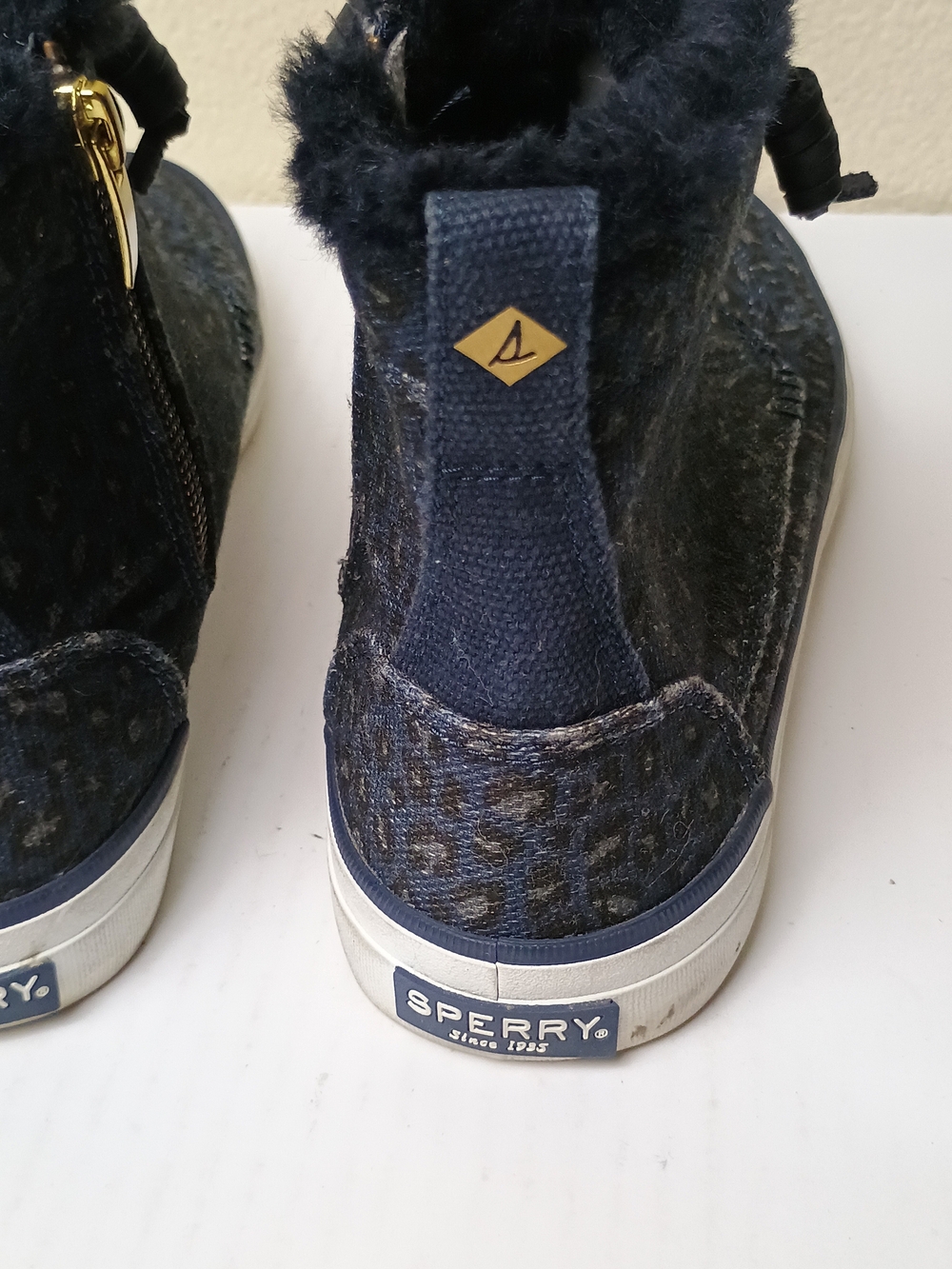 Sperry Top-Sider Crest 8.5M Blue Gold Leopard-Print Faux Fur High-Top Sneakers - Picture 10 of 14